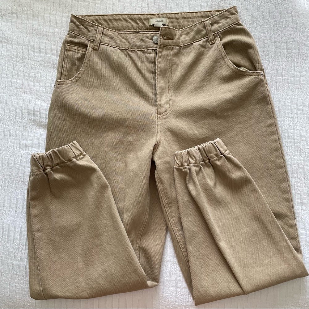 FOREVER 21 KHAKI CARGO JOGGER PANTS